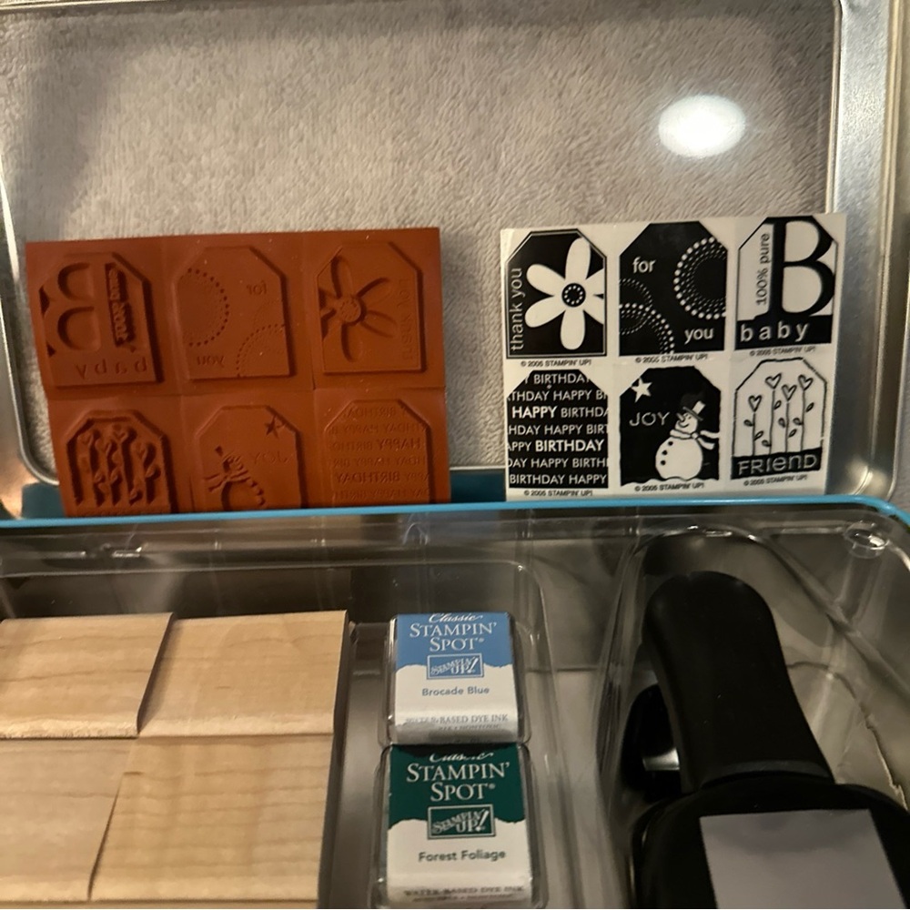 Stampin' Up! Box Terrific Tags 6 Rubber Stamps, Gift Tag Punch, 3 Inks  - used - Picture 4 of 4